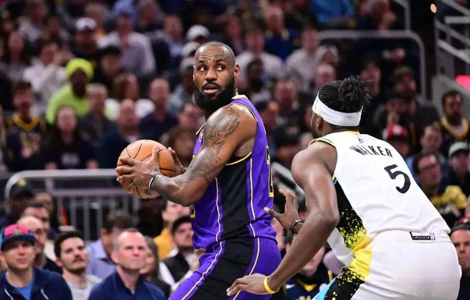 2025九游游戏排行榜詹姆斯在湖人比赛中出色防守,爆冷引发热议!引发球迷热议(湖人詹姆斯打什么位置)