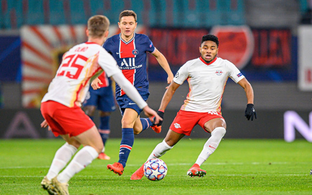 九游游戏TOP10关于赛地聚焦——德甲冲刺阶段热度飙升,密尔沃基雄鹿刷新队史纪录,压力陡增,训练强度明显提升的信息