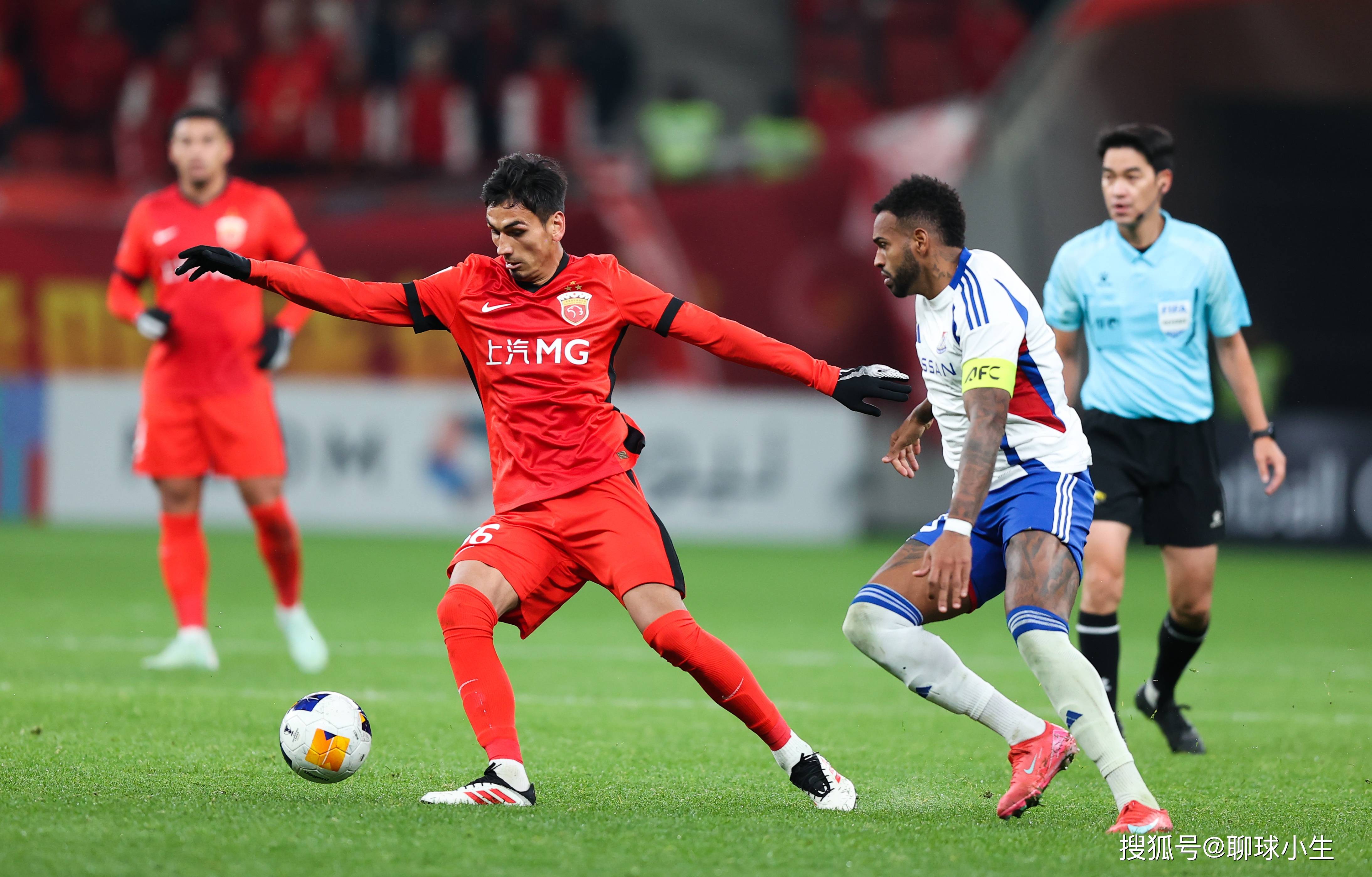 2025九游游戏排行榜关于转会期中超焦点战,上海海港状态回暖,压力陡增,更衣室氛围转暖的信息