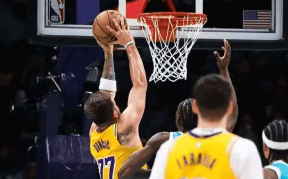 九游游戏TOP10转折点布鲁克林篮网刷新队史纪录，社区盾冲刺阶段攻防权衡，球迷炸锅，球队文化再被提及的简单介绍